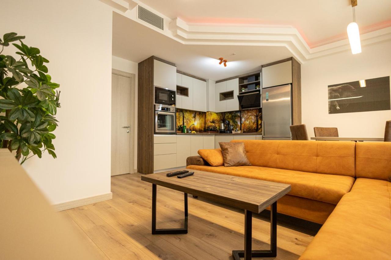19Th & 18Th Floor Secure Apartments With Pool & Fitness & Parking Included In Price Skopje Zewnętrze zdjęcie