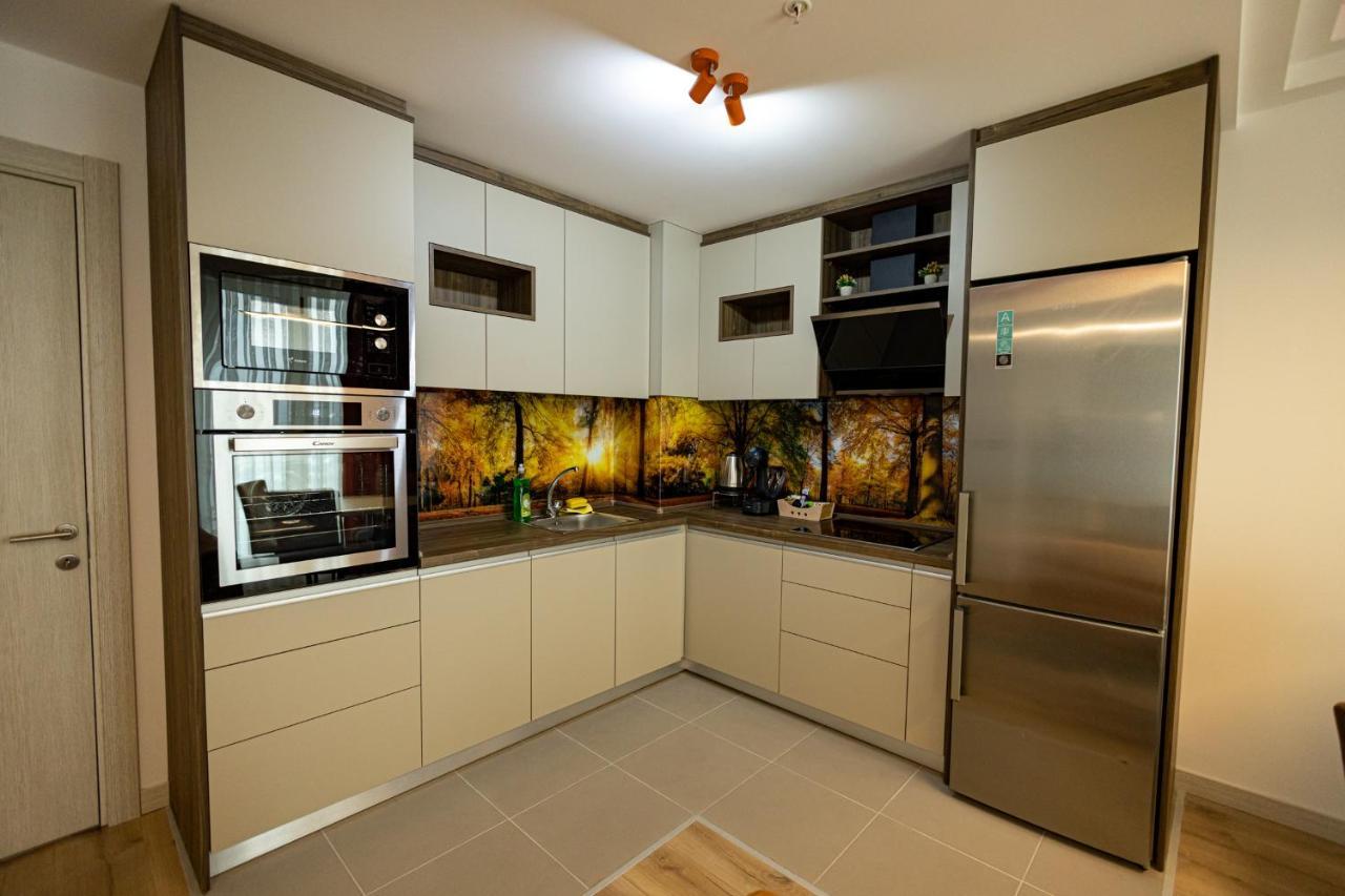 19Th & 18Th Floor Secure Apartments With Pool & Fitness & Parking Included In Price Skopje Zewnętrze zdjęcie