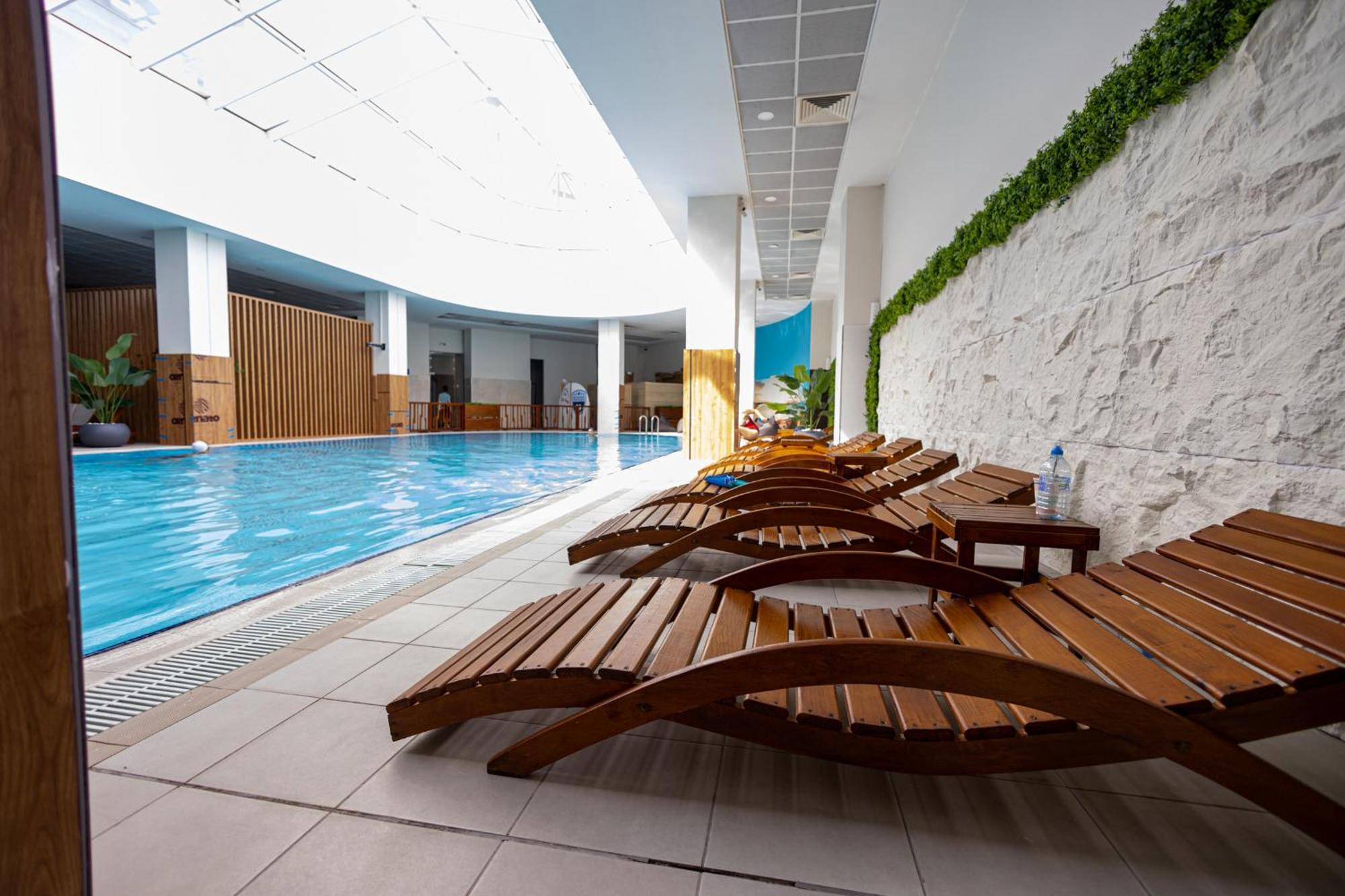 19Th & 18Th Floor Secure Apartments With Pool & Fitness & Parking Included In Price Skopje Zewnętrze zdjęcie