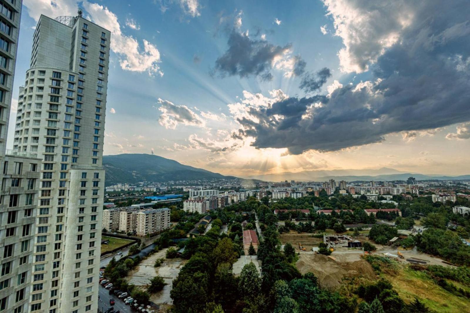 19Th & 18Th Floor Secure Apartments With Pool & Fitness & Parking Included In Price Skopje Zewnętrze zdjęcie