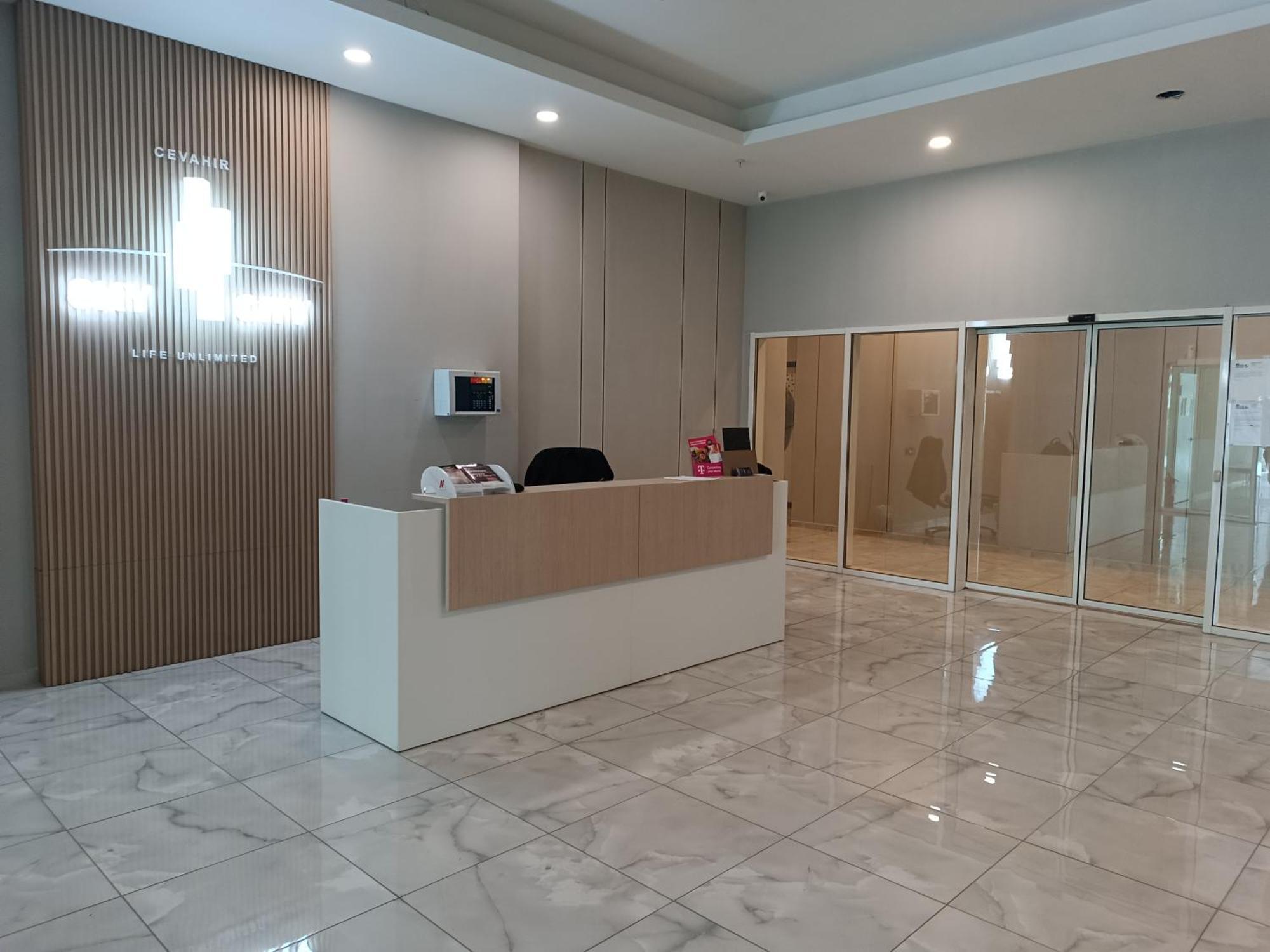 19Th & 18Th Floor Secure Apartments With Pool & Fitness & Parking Included In Price Skopje Zewnętrze zdjęcie