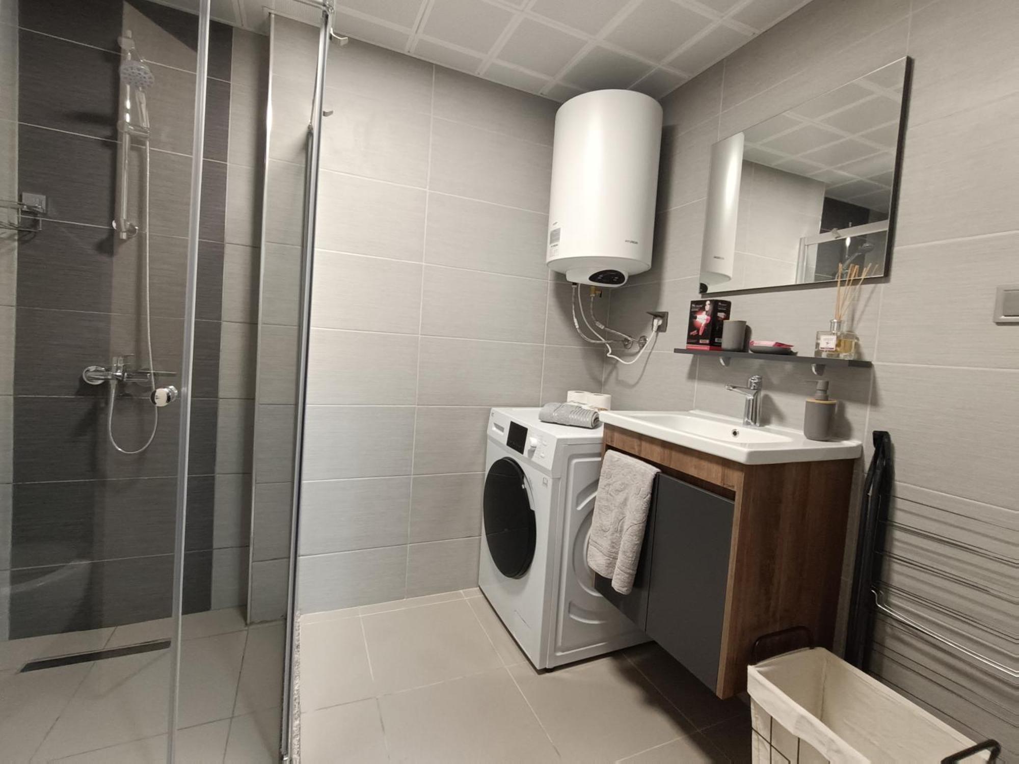 19Th & 18Th Floor Secure Apartments With Pool & Fitness & Parking Included In Price Skopje Zewnętrze zdjęcie