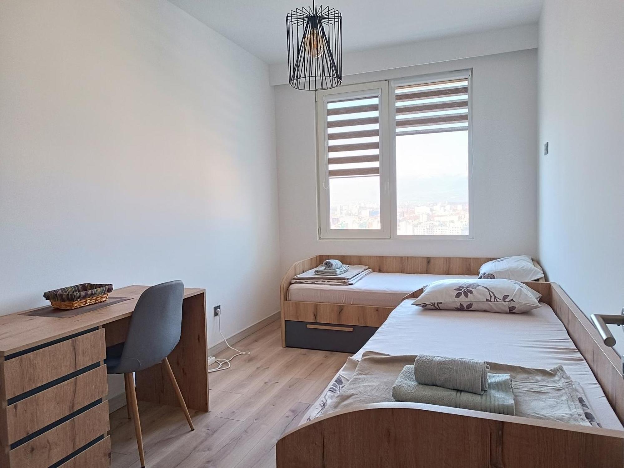 19Th & 18Th Floor Secure Apartments With Pool & Fitness & Parking Included In Price Skopje Zewnętrze zdjęcie