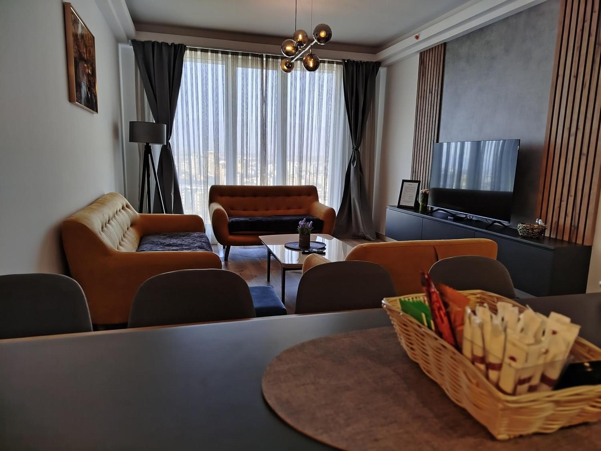 19Th & 18Th Floor Secure Apartments With Pool & Fitness & Parking Included In Price Skopje Zewnętrze zdjęcie