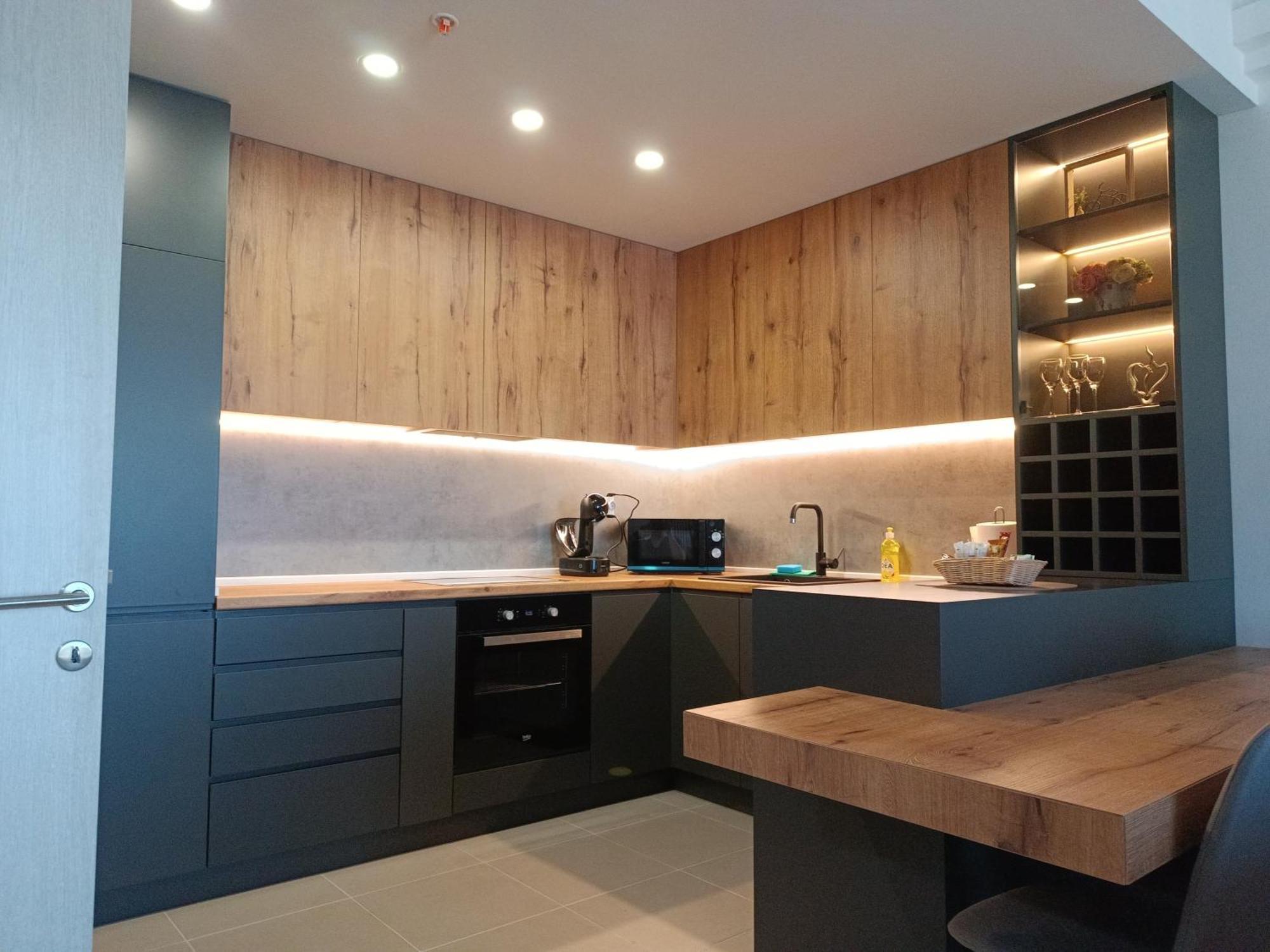 19Th & 18Th Floor Secure Apartments With Pool & Fitness & Parking Included In Price Skopje Zewnętrze zdjęcie