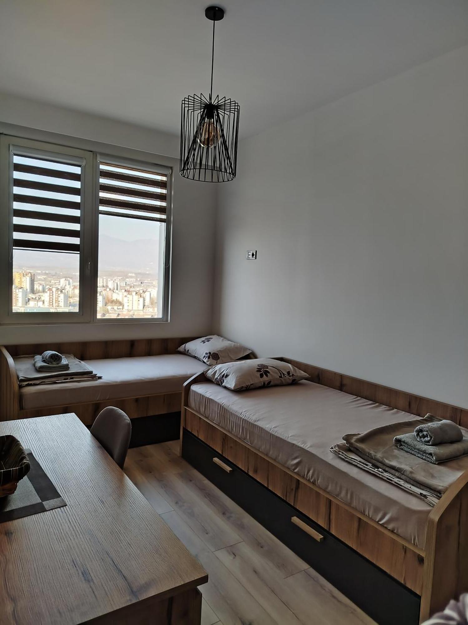19Th & 18Th Floor Secure Apartments With Pool & Fitness & Parking Included In Price Skopje Zewnętrze zdjęcie